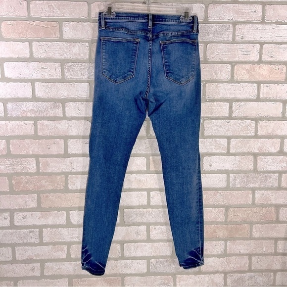 Frame Denim Le High Skinny Distressed Jeans in Roman Wash Size 28 - Picture 7 of 10